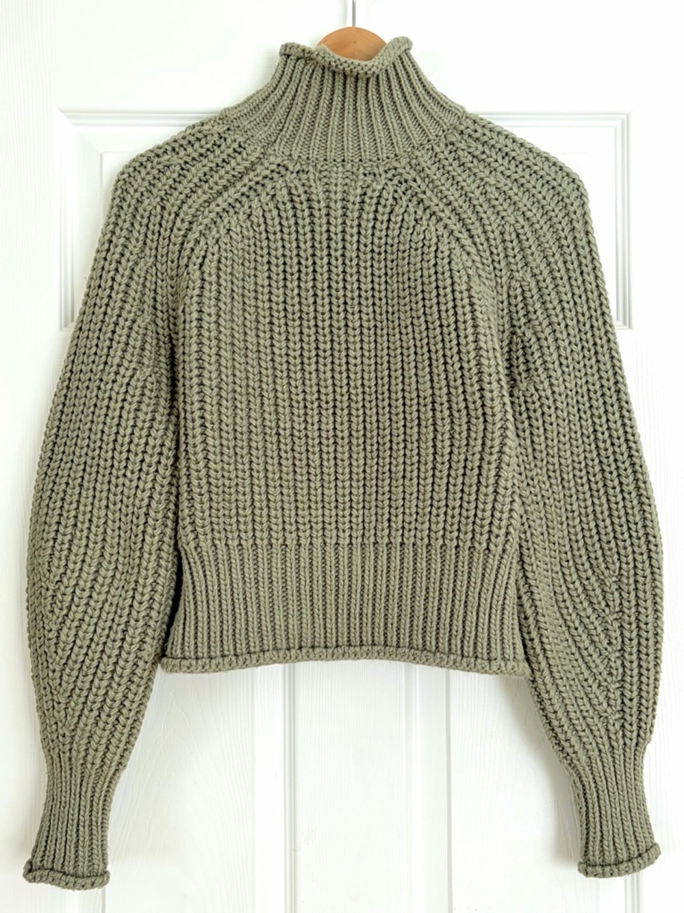 H&M Chunky Knit Sweater Size S - Picture 4 of 4